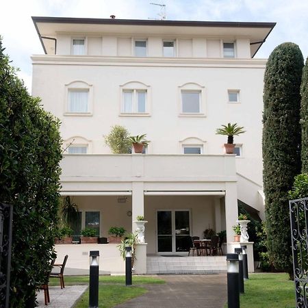 Hotel Nautilus Forte dei Marmi Buitenkant foto